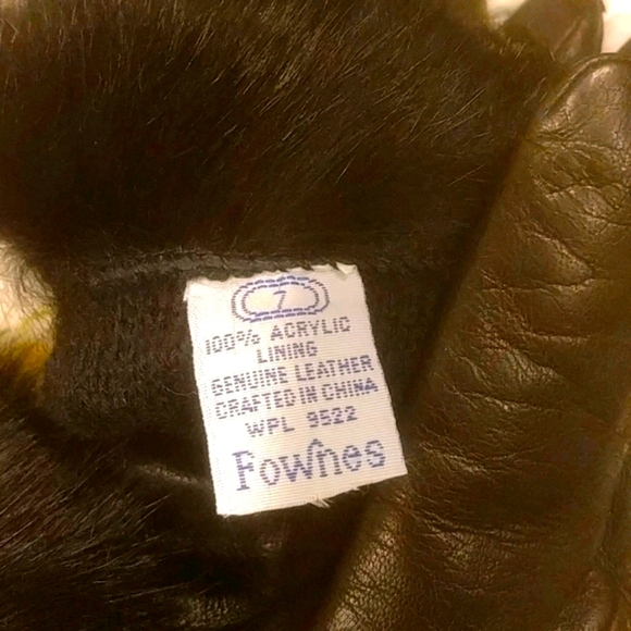 Lovely Fur Cuffed Leather Black Golves Size 7 - Picture 3 of 3